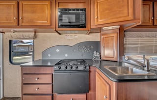 Your Home on Wheels: Stylish & Spacious Motorhome