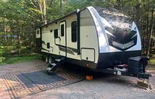 2022 Cruiser Radiance 28QD