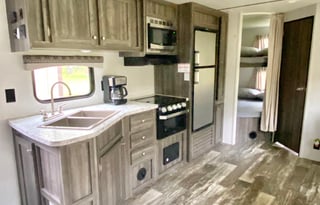 2020 Fully equipped, camping supplies