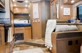 2017 Thor Motor Coach Four Winds 24C
