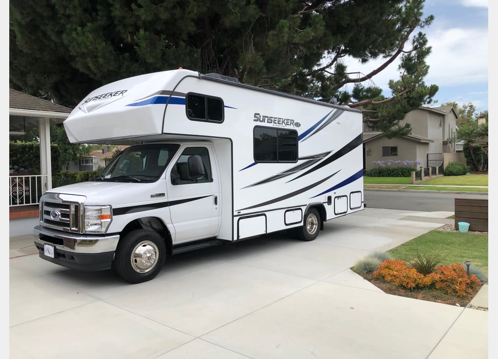 Class C Motor Home rentals in Las Vegas