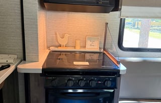 YoYo - Your Retreat on Wheels