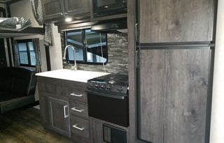 2020 Eclipse Attitude Limited T21SA-LE