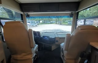 2022 Thor Motor Coach - Palazzo 37.5