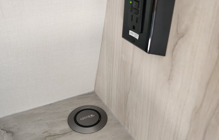 Wireless charging pad