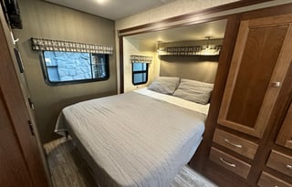 2019 Forest River RV Sunseeker MBS 2400W