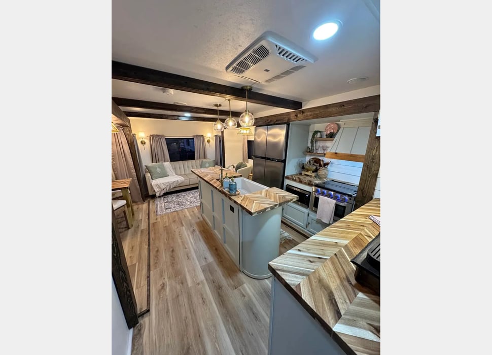 Travel Trailer rentals in Wedgefield