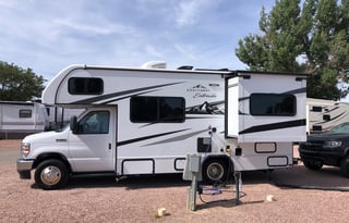 Easy Get Away - 2022 East to West Entrada