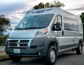 Roadtrek Simplicity SRT