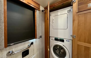 2019 Newmar Dutch Star 4310