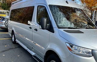 Airstream Interstate 24gl Luxury Mercedes-Seats 9