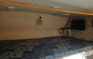 Beautiful, Spacious, Easy Driving Winnebago!