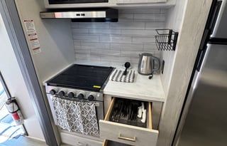 Pet-Friendly-Adventure Ready-22' Keystone Sprinter