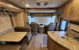 2019 Coachmen RV Mirada Select 37RB