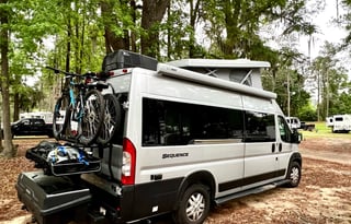 Luxury Camper Van for 6!