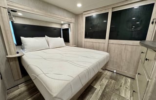 The Sandpiper Suite | 2 Full Baths & Bunkhouse