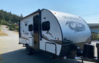 Forest River Cherokee Wolf Pup Black Label