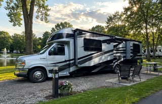 Lexington Class C | 3 Slide-Outs - Low Miles