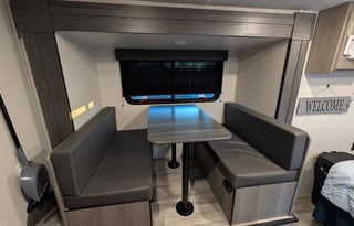 Redwood - Cozy Couples Camper (Sleeps 4-6)