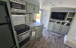 Spacious Family Bunkhouse • 2 BATHROOMS • 2 A/Cs