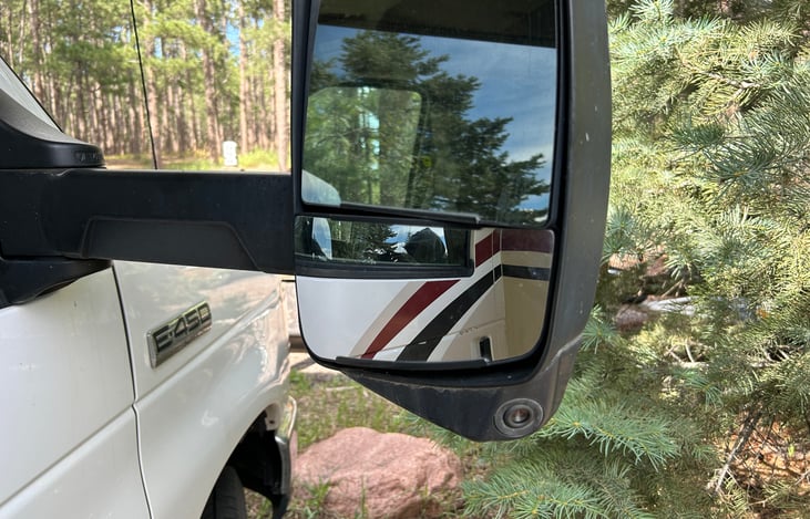 Driver’s and passenger side cameras for additional safety.