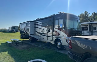 2013 Fleetwood RV Bounder Classic 36H