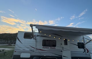 28 Foot Aspen Trail bunk house