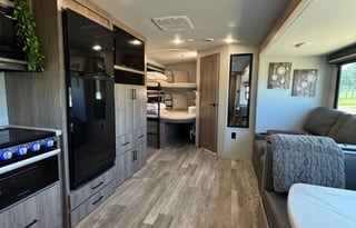 2023 Grand Design Imagine 2800BH