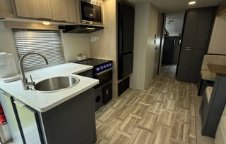 2025 Prime Time RV Tracer 308BRDLE
