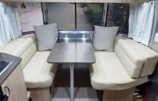 Easy Glamping: 2018 Airstream Flying Cloud 19'