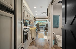 2020 Rv On The Move w/3 Smart Tv's(YouTube Tv)