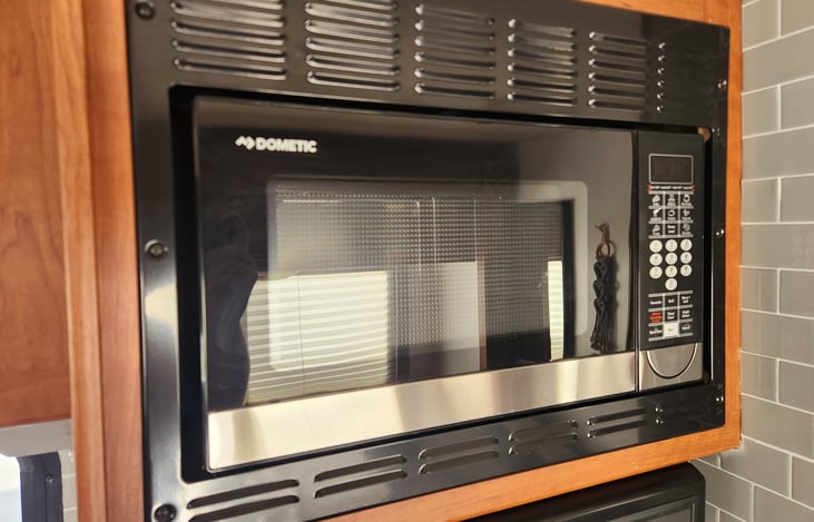 Microwave oven