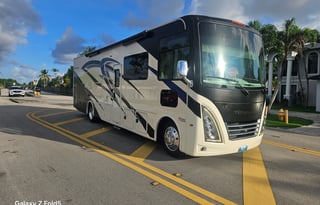 Thor Motor Coach Windsport 34J