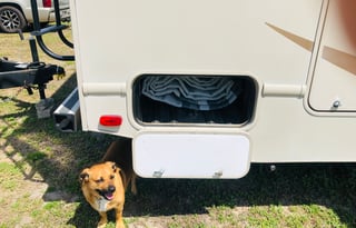 Pet Friendly, Outdoor Living, Top Shape Class C RV