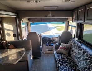 Thor Motor Coach Outlaw 38KB