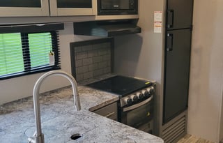 2021 CrossRoads RV Volante 32SB