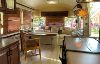 Silver Stays 1990 Airstream RV excella 1000