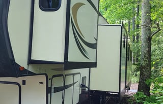 Dave and Catrina's Spacious Kid friendly Camper!!!