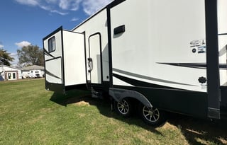 2019 Forest River Sabre 36FRP FifthWheel Sleeps 11