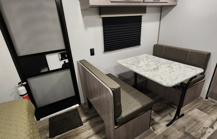 Enjoy our Coleman Lantern LT 17R | RVshare