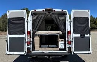 2021 winnebago solis 59p