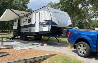 2020 30' Crossroads Zinger 298BH