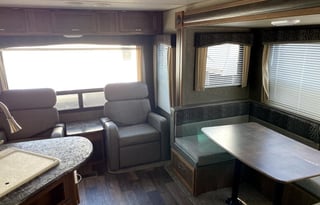 2018 Keystone RV Summerland 2570RL