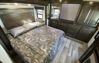 2021 Dutchmen RV Yukon 399ML