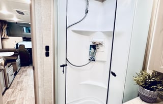 Fully Stocked, Sleeps 8, Super Clean & Comfy!