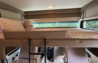 The Glamp Champ - Luxury on Wheels