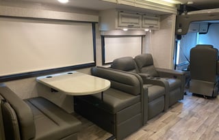 Adventure awaits you in this beautiful Jayco RV