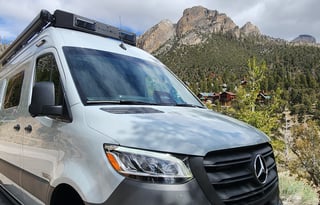 AWD "Barney" UNLIMITED MILES Montana + Starlink