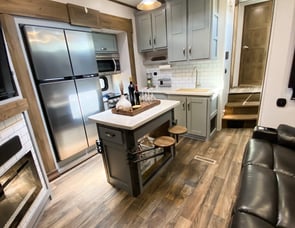 Keystone RV Fuzion 373