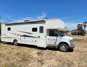Winnebago Outlook 31N